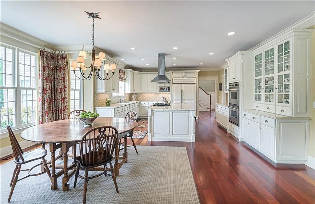 Magnificent Colonial-Style Residence in Ridgefield, CT with a Resort-Like Ambience for Sale at $2.895M