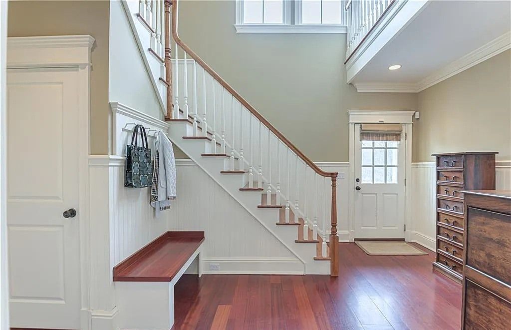 Magnificent Colonial-Style Residence in Ridgefield, CT with a Resort-Like Ambience for Sale at $2.895M