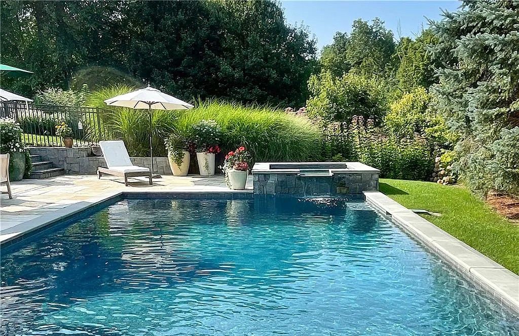 Magnificent Colonial-Style Residence in Ridgefield, CT with a Resort-Like Ambience for Sale at $2.895M