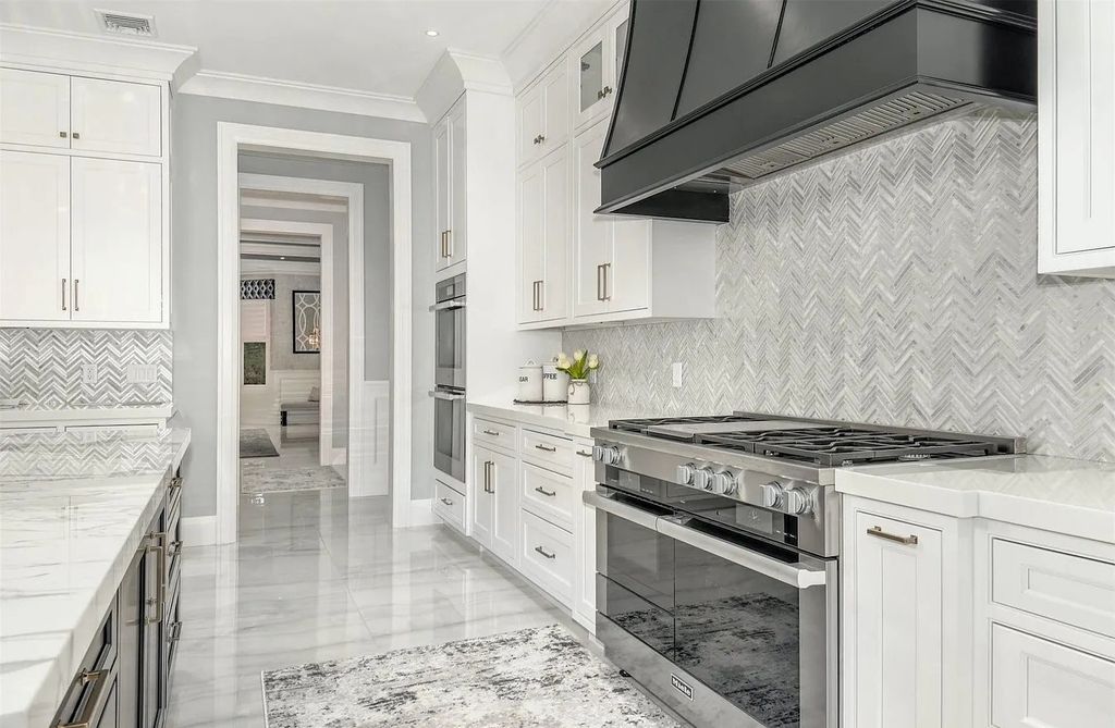 Mannetto Hill Manor! Magnificent Luxury Estate   in Huntington, NY for Sale at $5.971M, Overflowing with Elegant Amenities