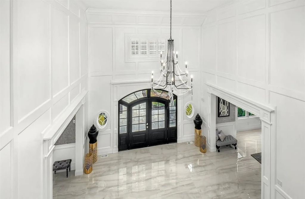 Mannetto Hill Manor! Magnificent Luxury Estate   in Huntington, NY for Sale at $5.971M, Overflowing with Elegant Amenities