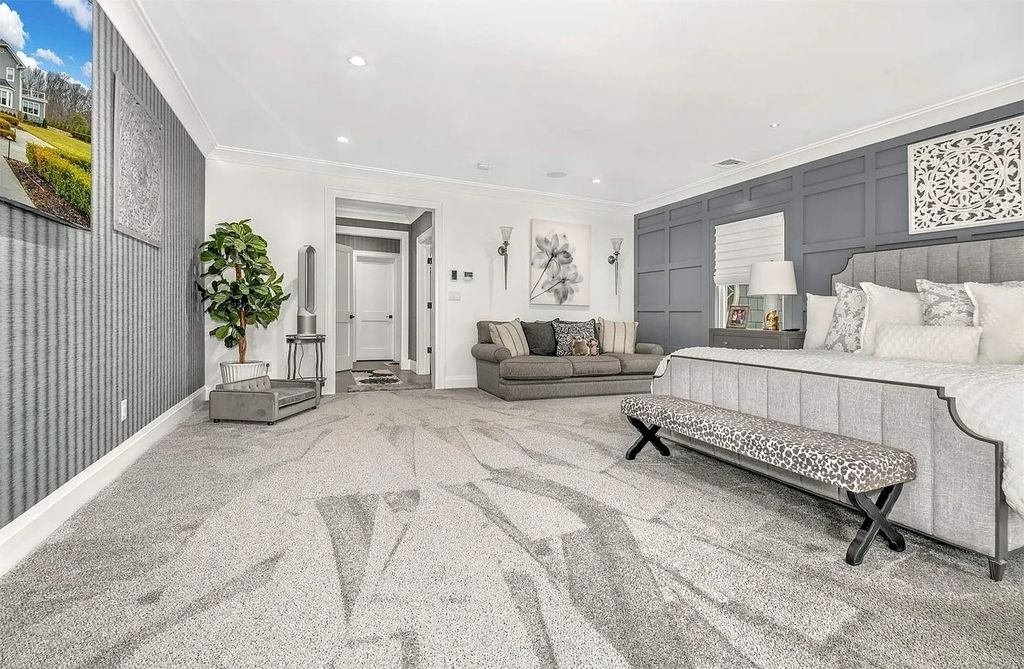 Mannetto Hill Manor! Magnificent Luxury Estate   in Huntington, NY for Sale at $5.971M, Overflowing with Elegant Amenities