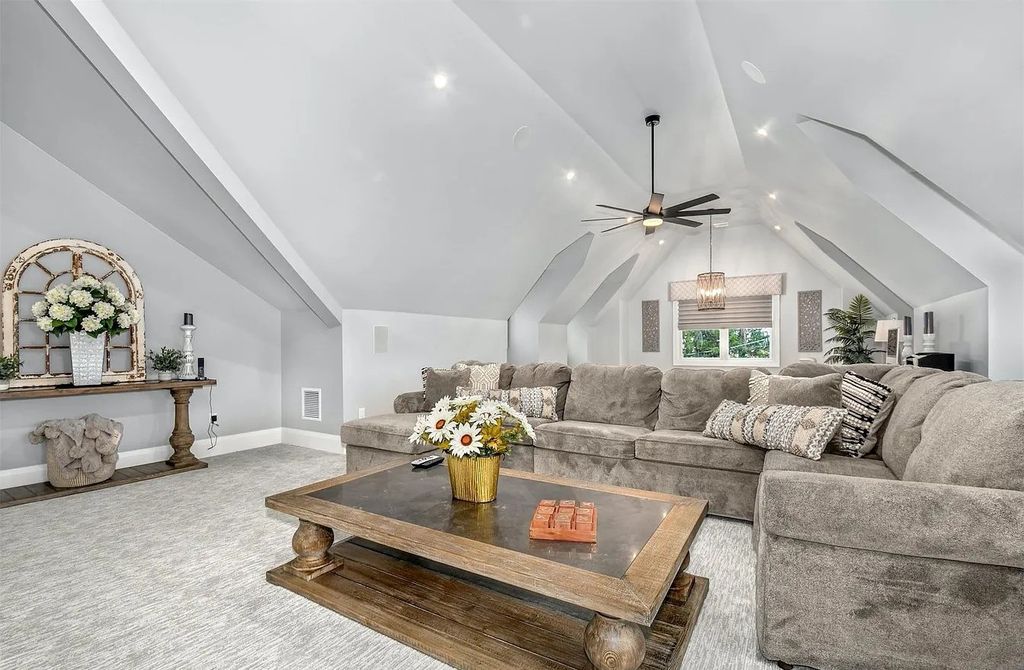 Mannetto Hill Manor! Magnificent Luxury Estate   in Huntington, NY for Sale at $5.971M, Overflowing with Elegant Amenities