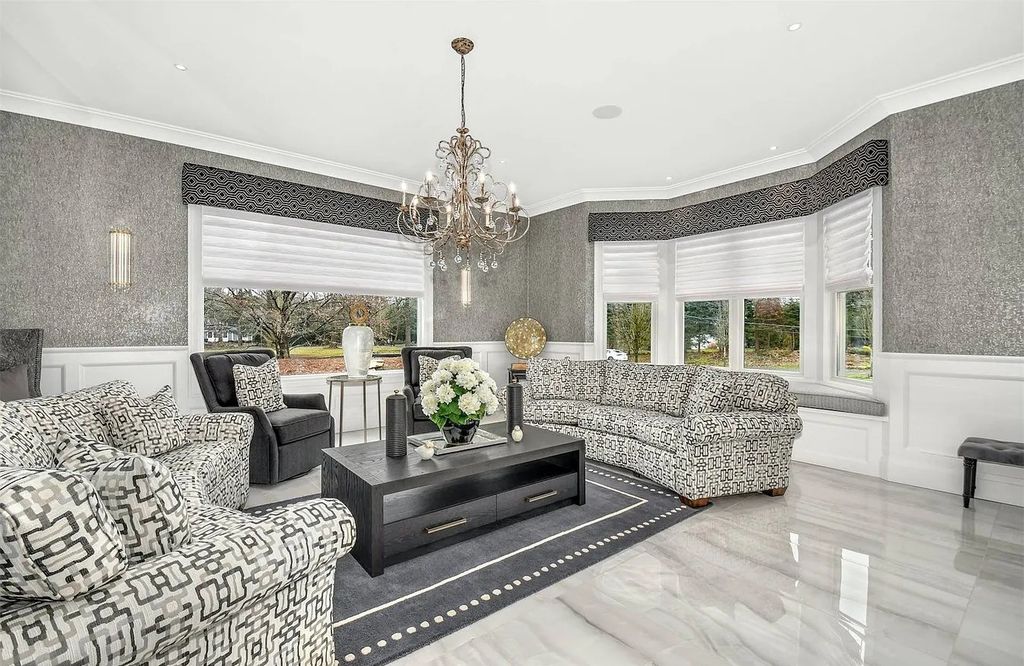 Mannetto Hill Manor! Magnificent Luxury Estate   in Huntington, NY for Sale at $5.971M, Overflowing with Elegant Amenities