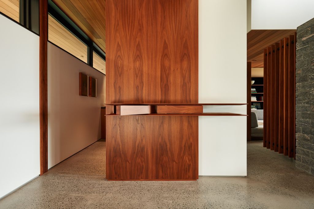 Mulmur Hills Farm, Warm, Receptive and Durable home by Turkel Design