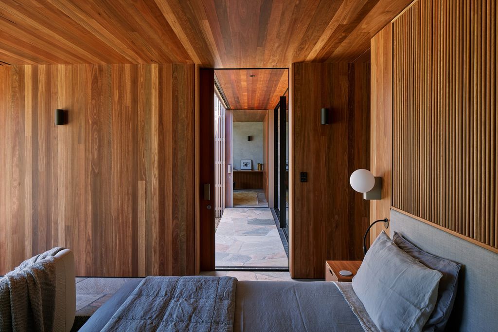 Omata Beach House offers breathtaking ocean views by Herbst Architects