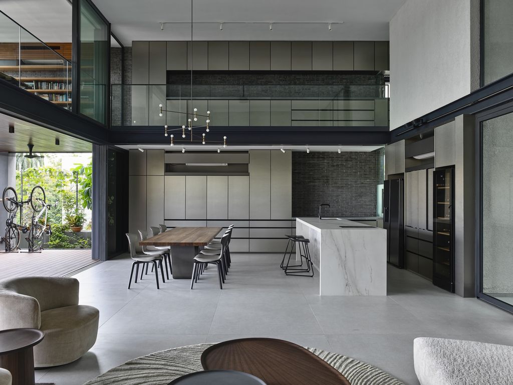 Outside In House, seamlessly integrates with nature by HYLA Architects