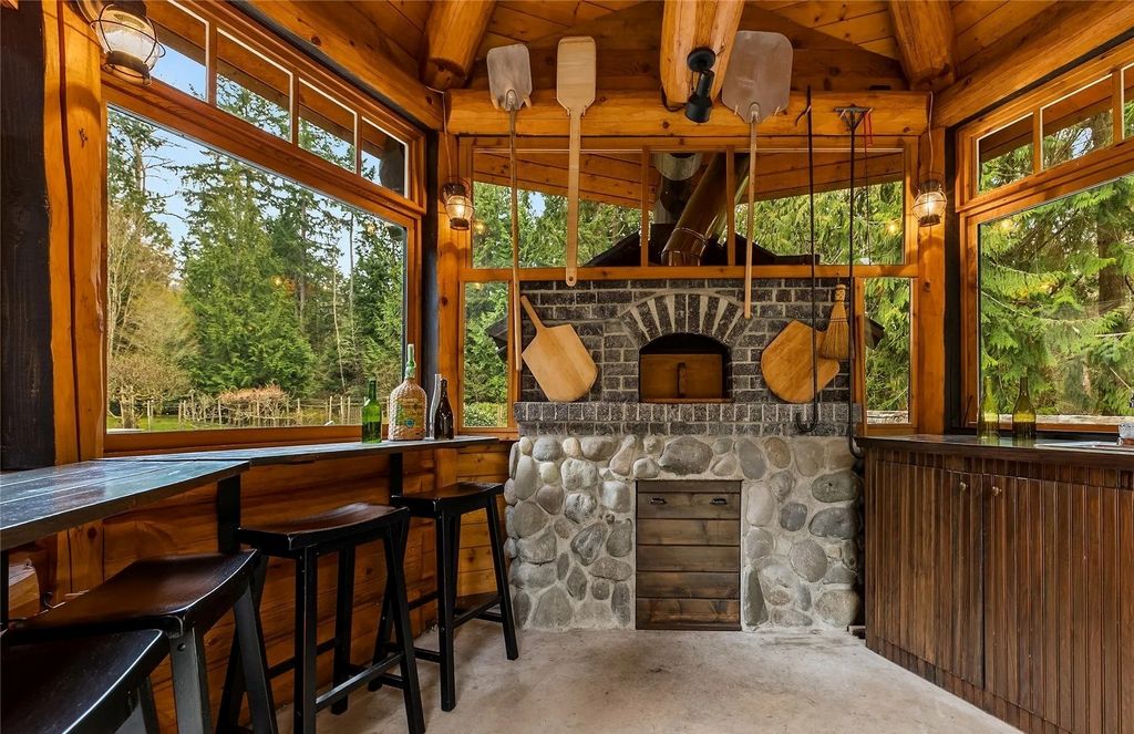 Priced at $4.2M, This Bainbridge Island Home Seamlessly Blends Modern Amenities With Serene Natural Surroundings