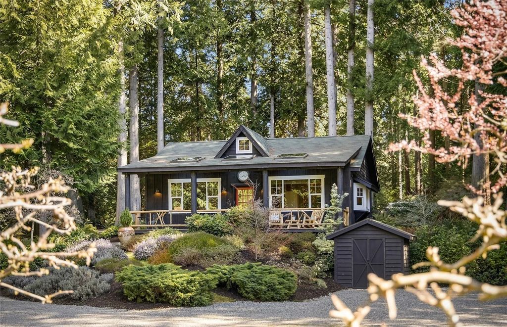 Priced at $4.2M, This Bainbridge Island Home Seamlessly Blends Modern Amenities With Serene Natural Surroundings