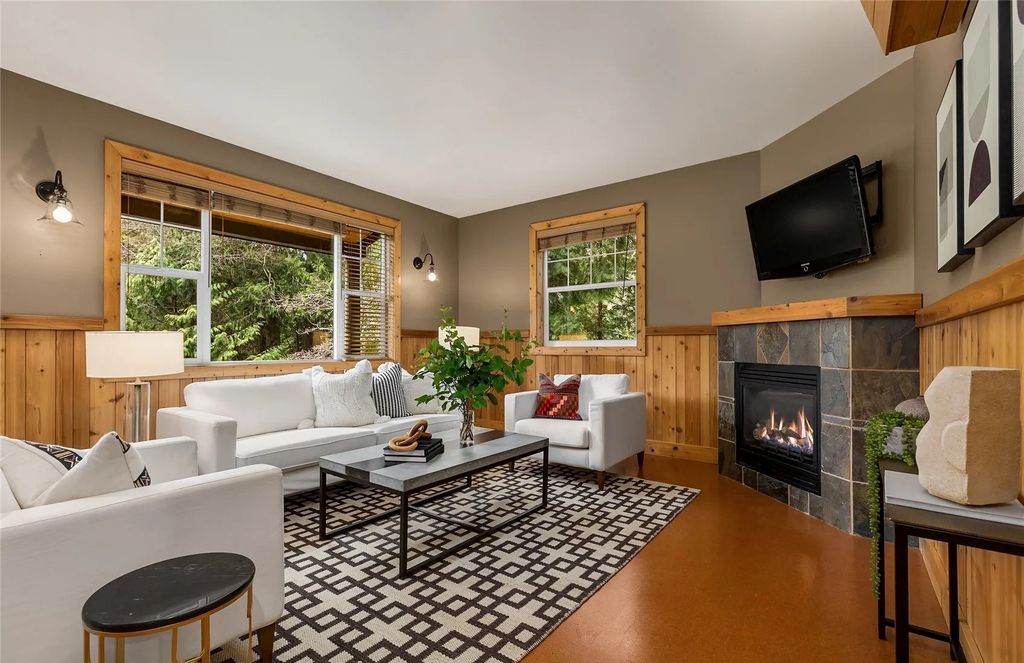 Priced at $4.2M, This Bainbridge Island Home Seamlessly Blends Modern Amenities With Serene Natural Surroundings