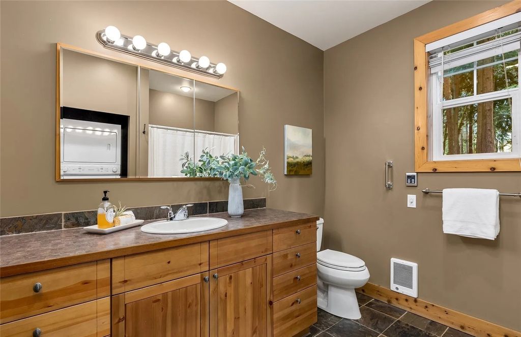 Priced at $4.2M, This Bainbridge Island Home Seamlessly Blends Modern Amenities With Serene Natural Surroundings