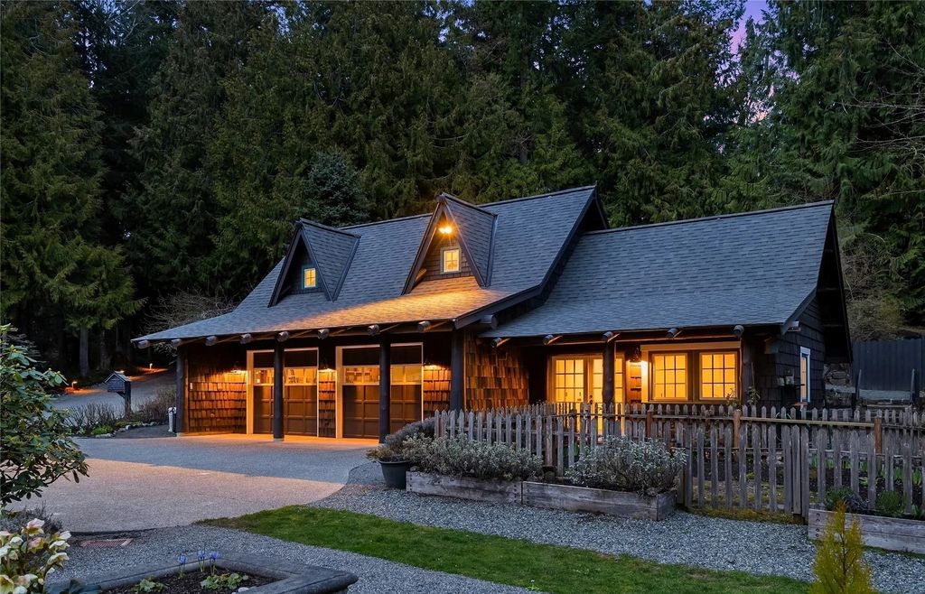 Priced at $4.2M, This Bainbridge Island Home Seamlessly Blends Modern Amenities With Serene Natural Surroundings