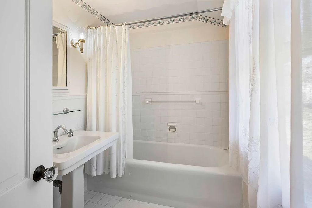 Private Compound with Manicured Lawns and Trees in Osterville, MA On the Market for $4.395M