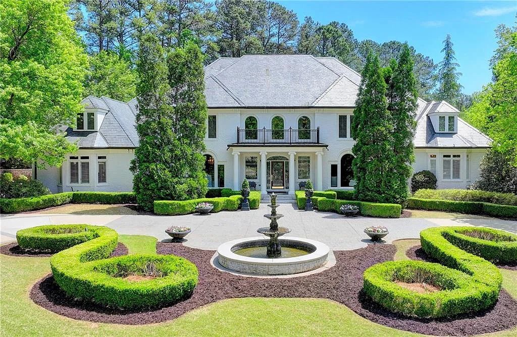 Private Luxury Living: Extraordinary Outdoor Spaces at $2.9M Johns Creek, GA Home