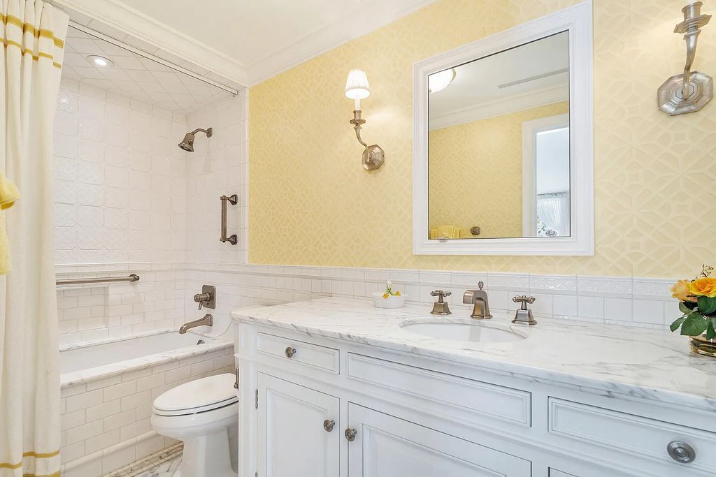 Welcome to 120 Via Del Lago, Palm Beach, Florida a Marion Sims Wyeth designed classic masterpiece. This 13,000+ sq ft Estate boasts 7 beds, 12 baths, expansive indoor/outdoor living areas, gardens, pool and separate guest house.