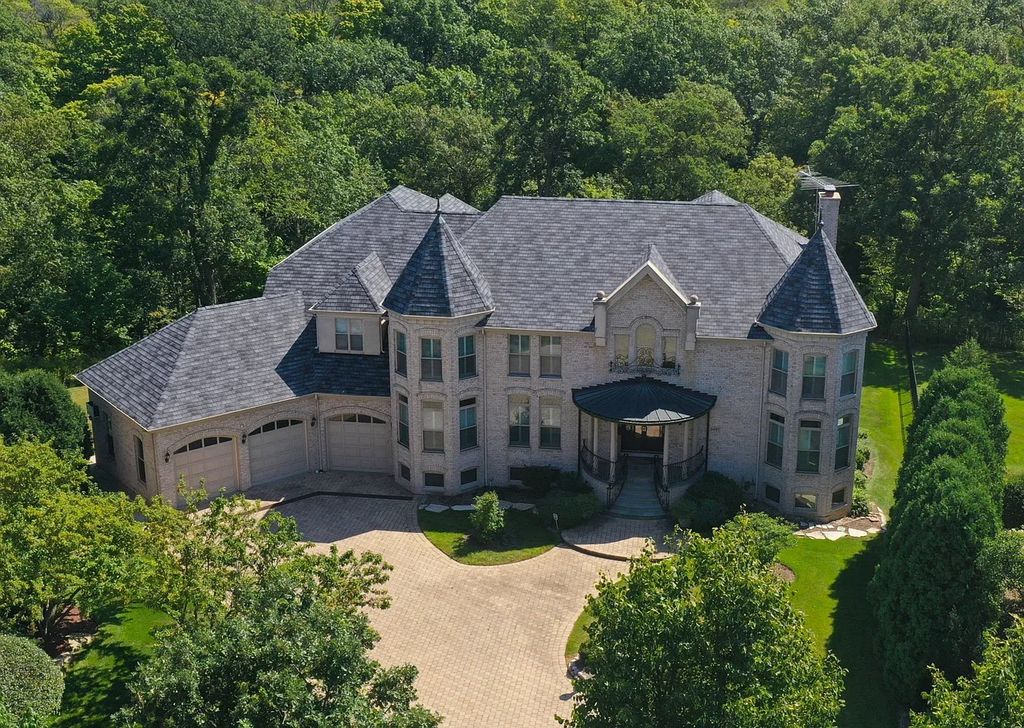 Step into a World of Natural Wonder and Tranquility with This Spectacular $2.649M Home in Highland Park, IL