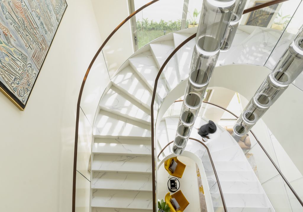 The Lantern House Features Clean and Srisp Lines by cmDesign Atelier