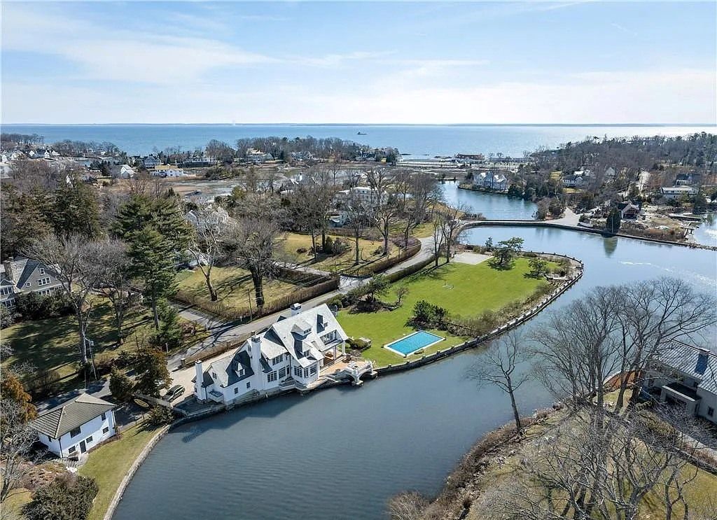 Tokeneke Dream Home: Renovated Waterfront Gem in Darien, CT with an Asking Price of $7.5M