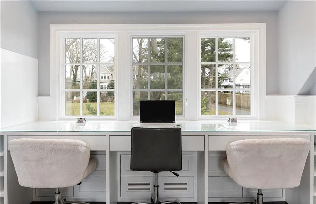 Tokeneke Dream Home: Renovated Waterfront Gem in Darien, CT with an Asking Price of $7.5M