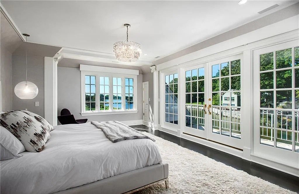 Tokeneke Dream Home: Renovated Waterfront Gem in Darien, CT with an Asking Price of $7.5M