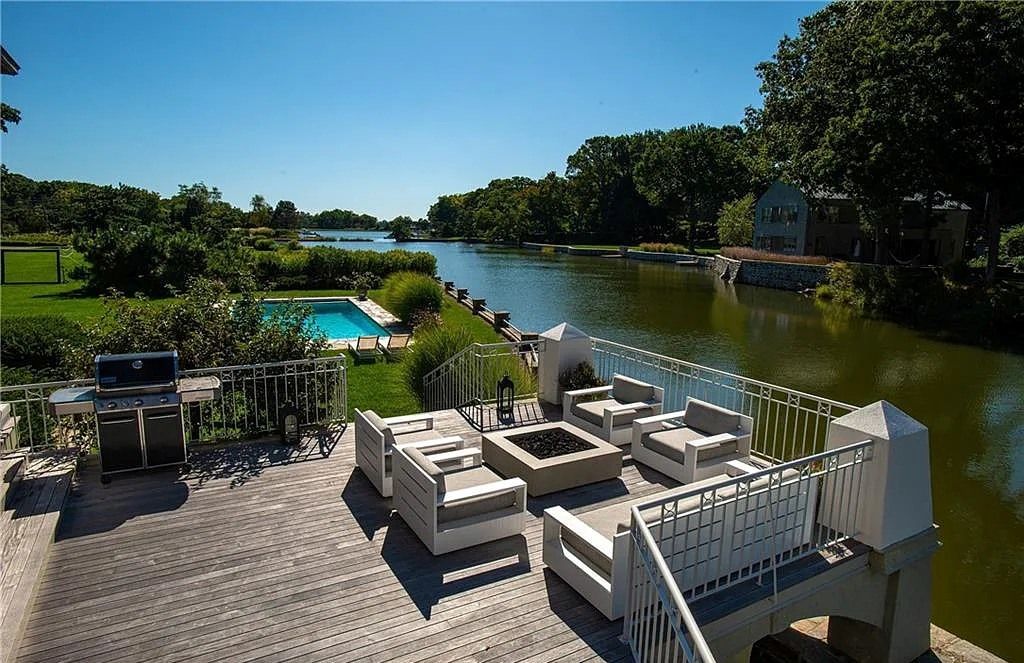 Tokeneke Dream Home: Renovated Waterfront Gem in Darien, CT with an Asking Price of $7.5M