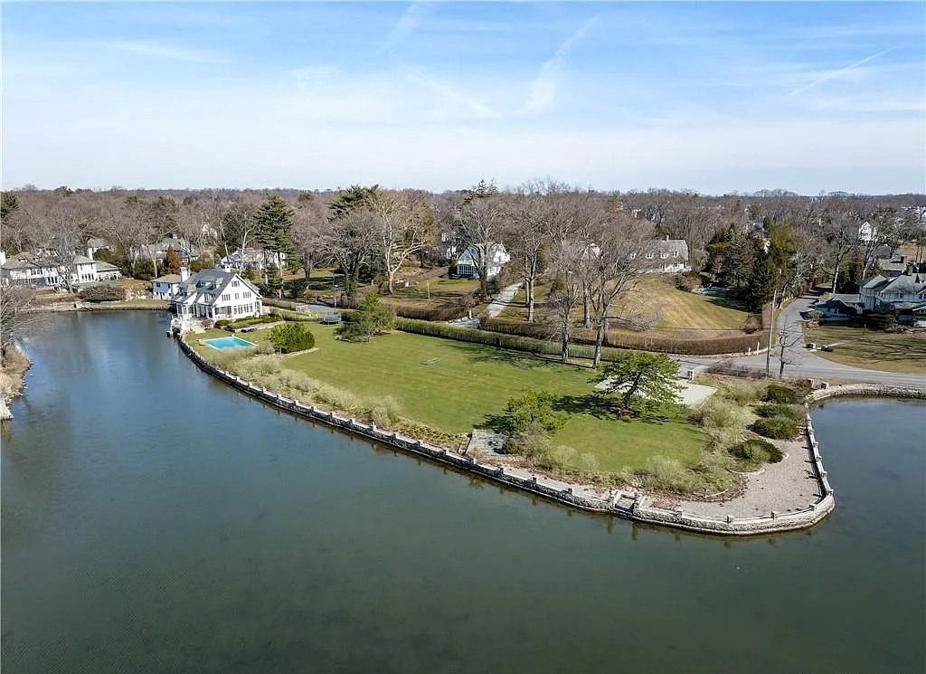 Tokeneke Dream Home: Renovated Waterfront Gem in Darien, CT with an Asking Price of $7.5M