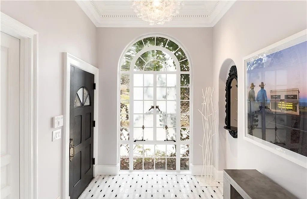 Tokeneke Dream Home: Renovated Waterfront Gem in Darien, CT with an Asking Price of $7.5M