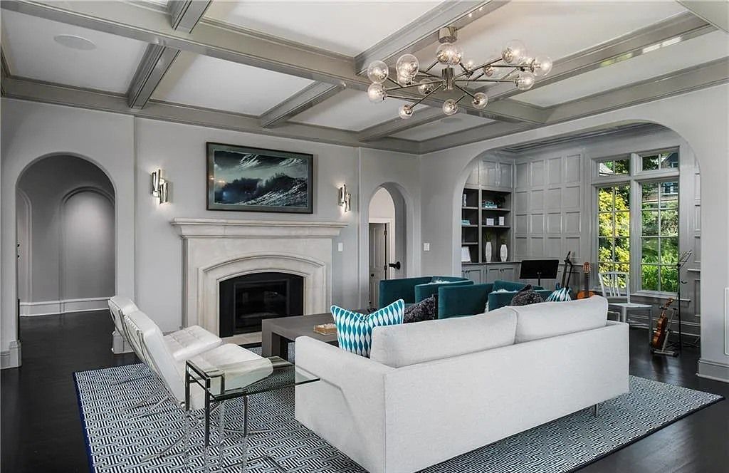 Tokeneke Dream Home: Renovated Waterfront Gem in Darien, CT with an Asking Price of $7.5M