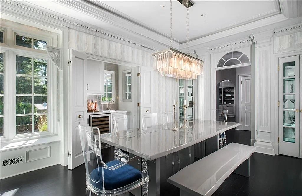 Tokeneke Dream Home: Renovated Waterfront Gem in Darien, CT with an Asking Price of $7.5M