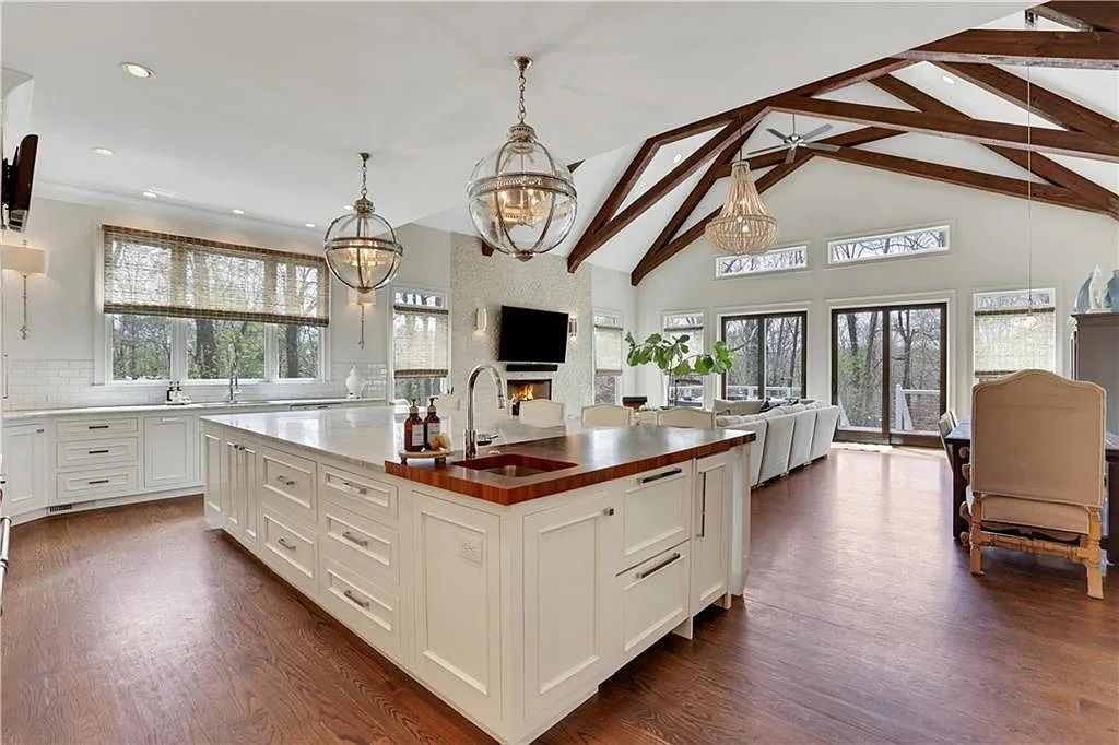 Unmatched Luxury in Marietta, GA: Your Dream Home Awaits at $3.499M with Incredible Amenities