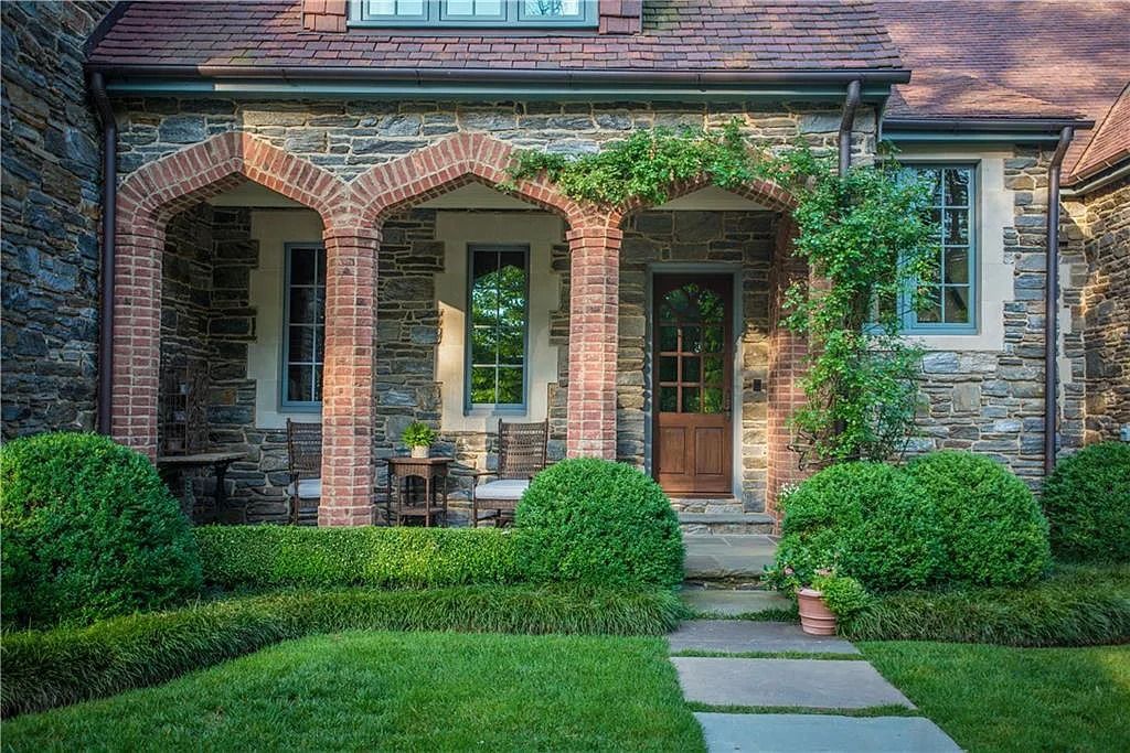 Woodland Hills Manor: A Perfect Fusion of Historic Craftsmanship and Cutting-Edge Automation in Atlanta, GA, Listed at $14.9M