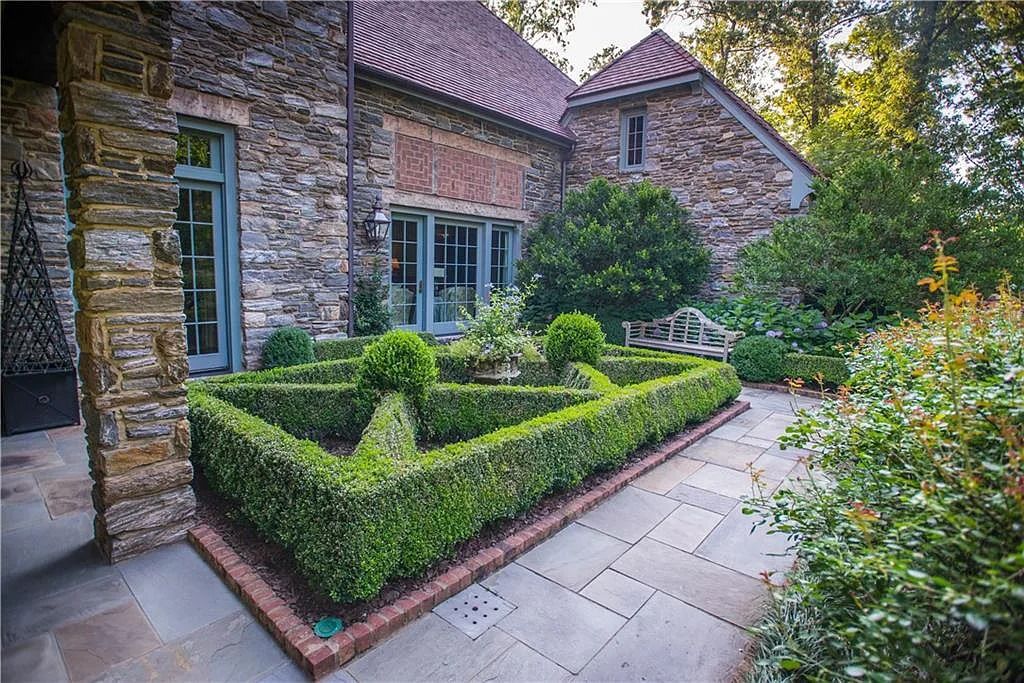 Woodland Hills Manor A Perfect Fusion of Historic Craftsmanship and Cutting Edge Automation in Atlanta GA Listed at 14 35