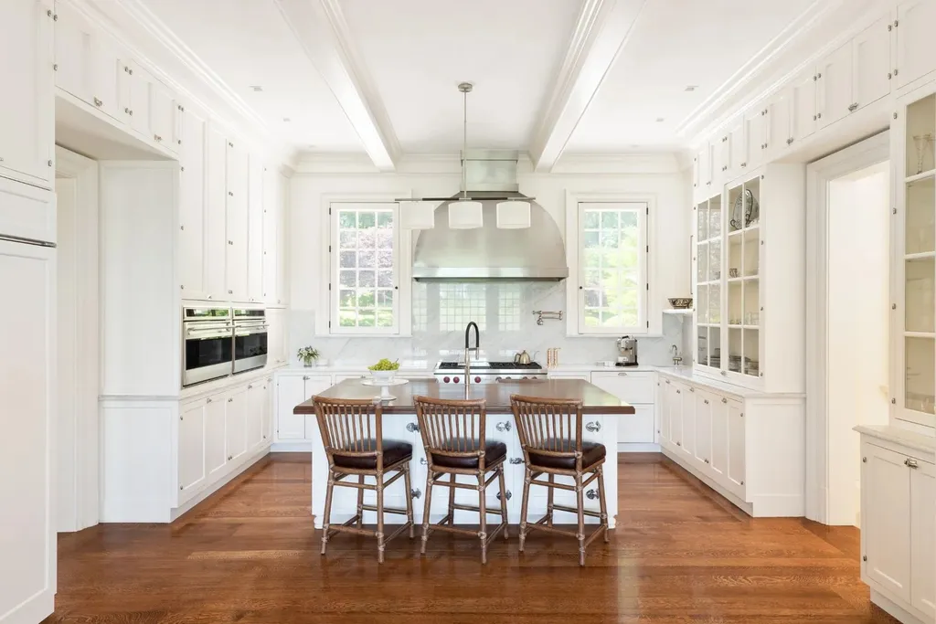 0 Meetinghouse Road, New Hope, Pennsylvania. Meticulously crafted by renowned professionals, this extraordinary estate is nestled in a coveted location off one of Bucks County's most desirable roads. Spanning 44 acres of serene privacy, the residence embodies timeless elegance and meticulous attention to detail. Designed by acclaimed architect Allan Greenberg and featuring the impeccable landscape work of Barbara Paca, this bespoke home seamlessly blends classical elements with modern sophistication.
