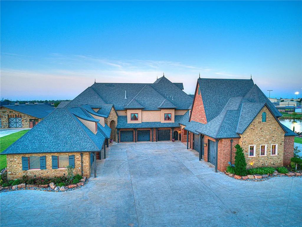 1110 W Will Rogers Drive Home in Kingfisher, Oklahoma. Discover the epitome of elegance and tranquility in this exceptional 30-acre estate located at 1110 W Will Rogers Drive. Situated in Kingfisher, Oklahoma, this remarkable property features a magnificent main house, two spacious barns, and a wealth of luxurious amenities.