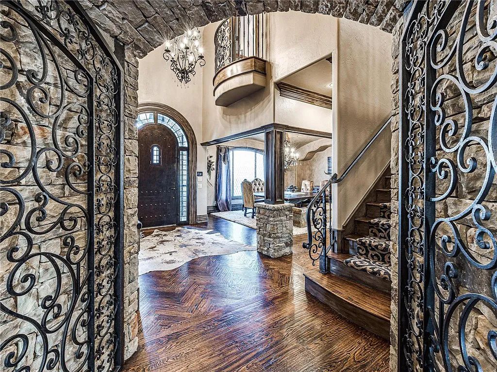 1110 W Will Rogers Drive Home in Kingfisher, Oklahoma. Discover the epitome of elegance and tranquility in this exceptional 30-acre estate located at 1110 W Will Rogers Drive. Situated in Kingfisher, Oklahoma, this remarkable property features a magnificent main house, two spacious barns, and a wealth of luxurious amenities.