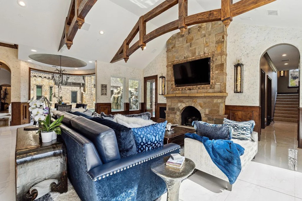 1161 La Mirada Southlake TX 76092 3