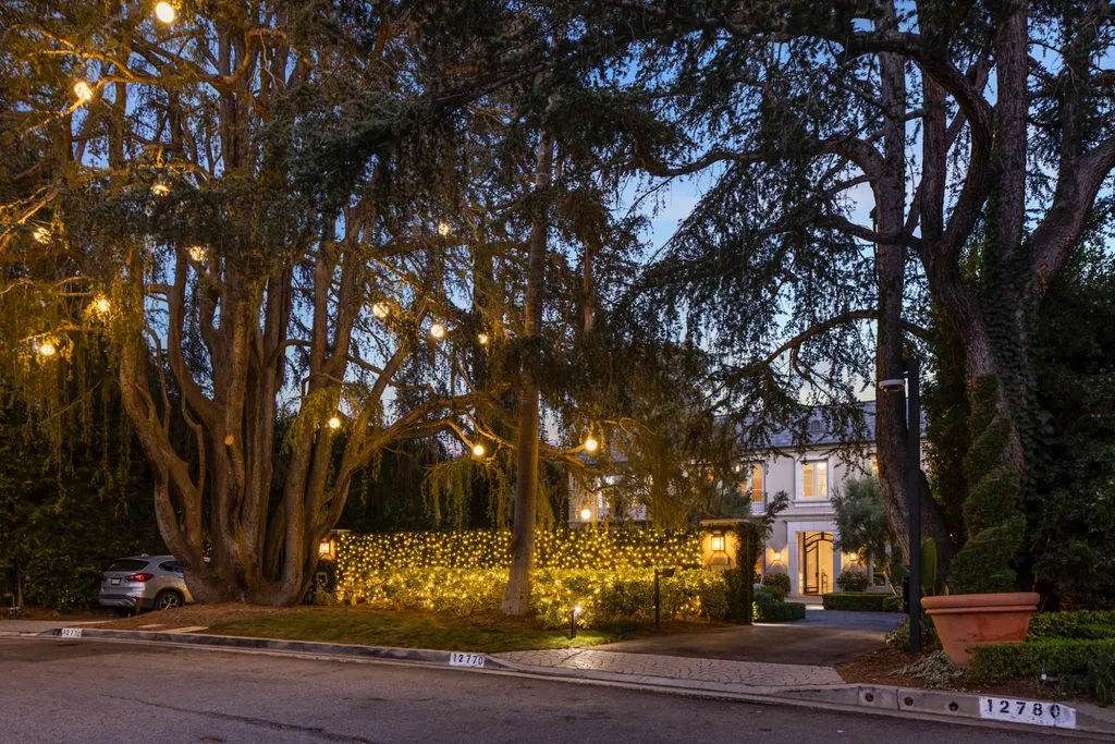 12770 S Bristol Circle Home in Los Angeles, California. Welcome to Bristol Chateau, a stunning classical residence designed by Studio William Hefner in the prestigious Brentwood Park neighborhood. This remarkable estate presents a seamless blend of traditional and contemporary styles. With meticulous attention to detail, Hefner has transformed this French chateau-inspired property into a truly exceptional living space.