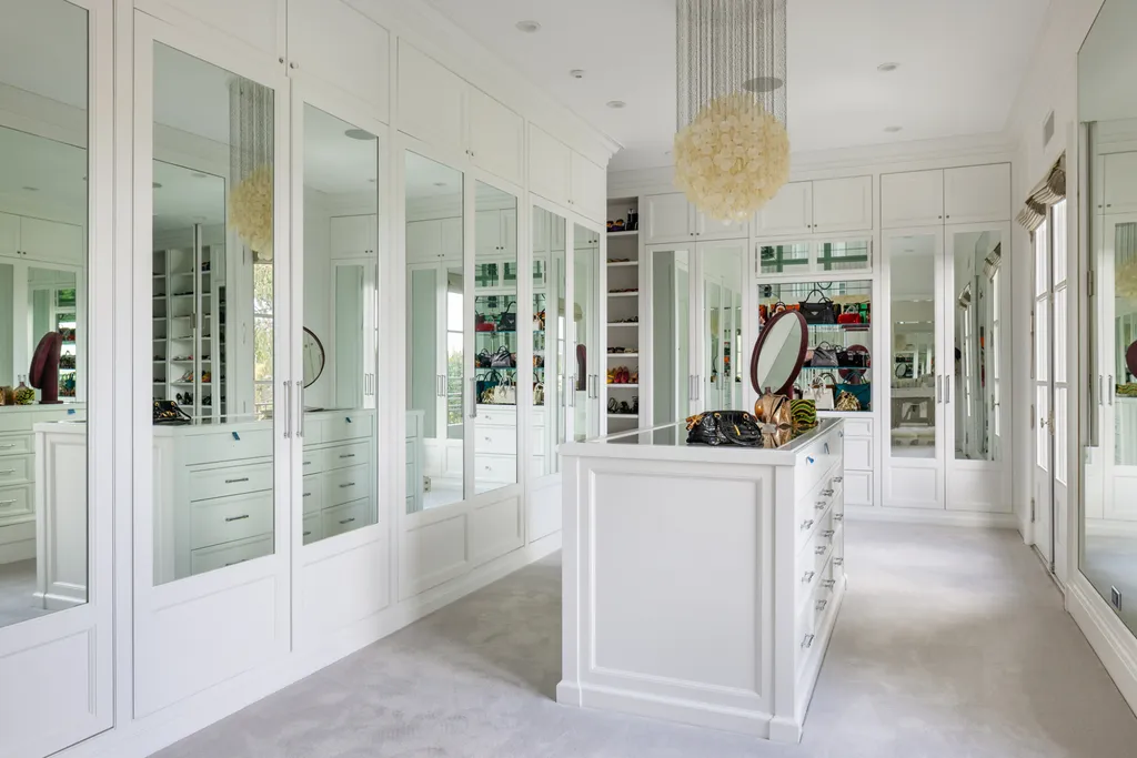 12770 S Bristol Circle Home in Los Angeles, California. Welcome to Bristol Chateau, a stunning classical residence designed by Studio William Hefner in the prestigious Brentwood Park neighborhood. This remarkable estate presents a seamless blend of traditional and contemporary styles. With meticulous attention to detail, Hefner has transformed this French chateau-inspired property into a truly exceptional living space.