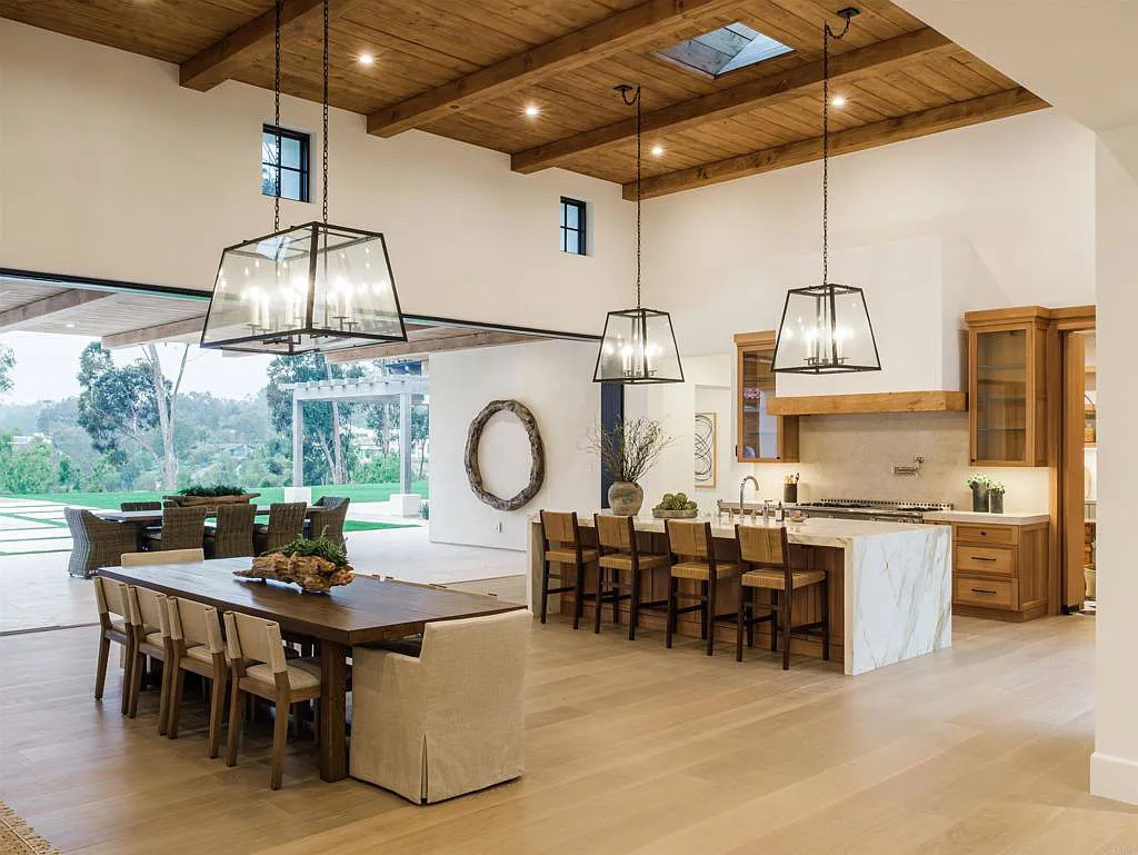 15250 Las Planideras Home in Rancho Santa Fe, California. Discover the extraordinary 15250 Las Planideras, a brand-new single-story custom home located on the desirable west side of Rancho Santa Fe. Built by the award-winning Herbst Construction and designed by Atelier A.Tesselaar, this exceptional property sits on nearly three acres of flat usable land.