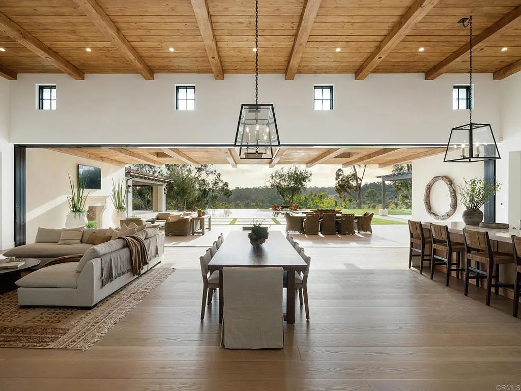 15250 Las Planideras Home in Rancho Santa Fe, California. Discover the extraordinary 15250 Las Planideras, a brand-new single-story custom home located on the desirable west side of Rancho Santa Fe. Built by the award-winning Herbst Construction and designed by Atelier A.Tesselaar, this exceptional property sits on nearly three acres of flat usable land.