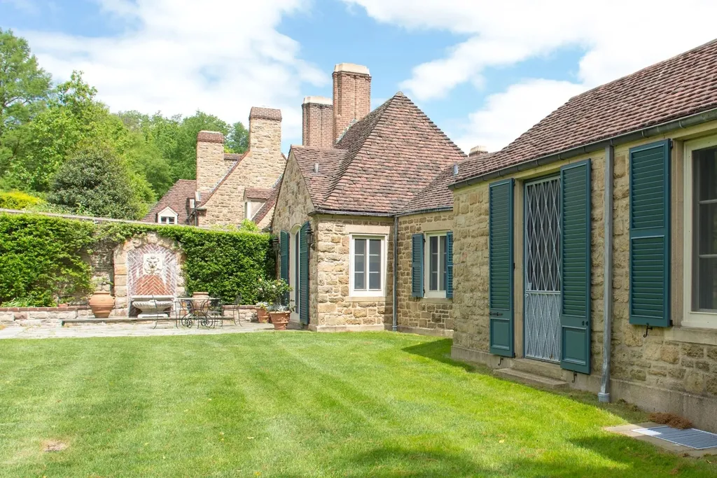 1543 Monk Road HOMESITE 1 Home in Gladwyne, Pennsylvania. Situated on 32.1 acres in the exclusive Philadelphia Main Line area, Linden Hill offers a unique opportunity to experience the epitome of estate living. This historic property, designed by renowned architect Edmund B. Gilchrist, showcases world-class architecture and a secluded, park-like setting. Impeccably maintained by its owners, the main residence and its dependencies exude timeless charm while incorporating 21st century amenities.