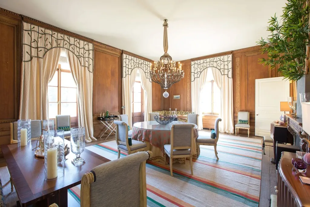 1543 Monk Road HOMESITE 1 Home in Gladwyne, Pennsylvania. Situated on 32.1 acres in the exclusive Philadelphia Main Line area, Linden Hill offers a unique opportunity to experience the epitome of estate living. This historic property, designed by renowned architect Edmund B. Gilchrist, showcases world-class architecture and a secluded, park-like setting. Impeccably maintained by its owners, the main residence and its dependencies exude timeless charm while incorporating 21st century amenities.