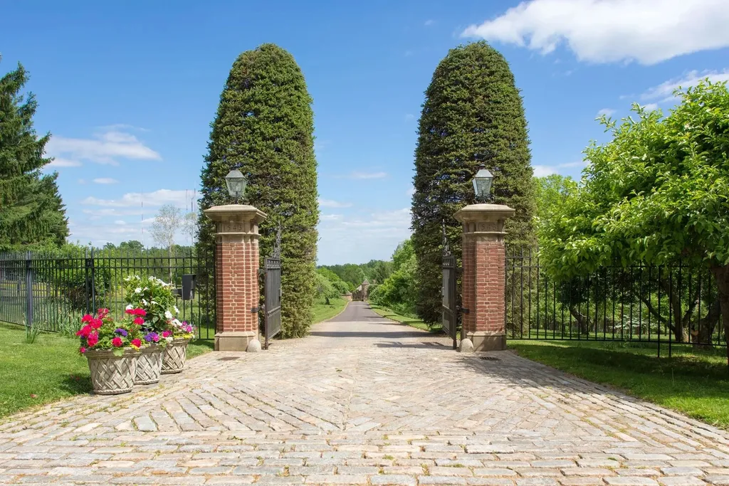 1543 Monk Road HOMESITE 1 Home in Gladwyne, Pennsylvania. Situated on 32.1 acres in the exclusive Philadelphia Main Line area, Linden Hill offers a unique opportunity to experience the epitome of estate living. This historic property, designed by renowned architect Edmund B. Gilchrist, showcases world-class architecture and a secluded, park-like setting. Impeccably maintained by its owners, the main residence and its dependencies exude timeless charm while incorporating 21st century amenities.