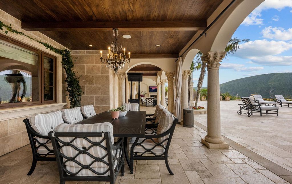 4787 Windhaven Drive Home in Thousand Oaks, California. Windhaven Vineyard Estate is a luxurious Mediterranean palace located in the guard-gated community of Country Club Estates. The estate sits on nearly 5 acres with stunning views of mountains, vineyards, and a golf course. 