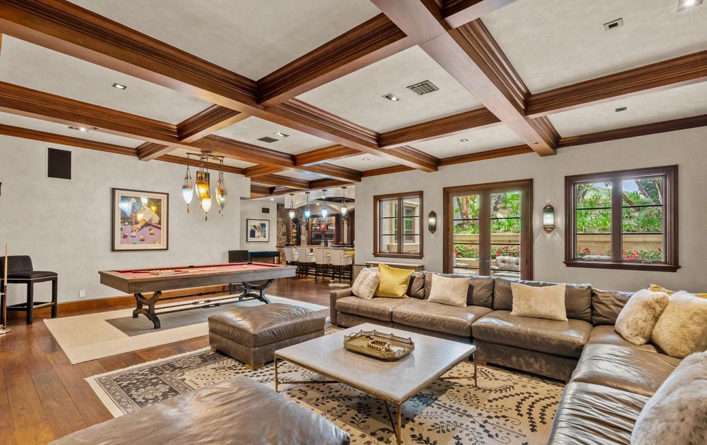 4787 Windhaven Drive Home in Thousand Oaks, California. Windhaven Vineyard Estate is a luxurious Mediterranean palace located in the guard-gated community of Country Club Estates. The estate sits on nearly 5 acres with stunning views of mountains, vineyards, and a golf course. 