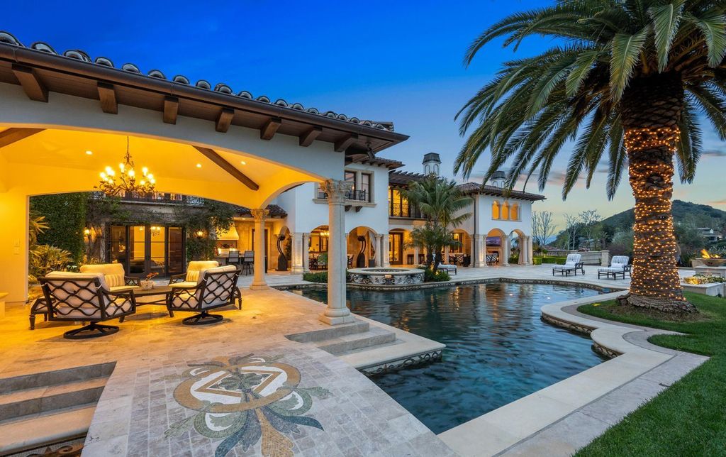 4787 Windhaven Drive Home in Thousand Oaks, California. Windhaven Vineyard Estate is a luxurious Mediterranean palace located in the guard-gated community of Country Club Estates. The estate sits on nearly 5 acres with stunning views of mountains, vineyards, and a golf course. 