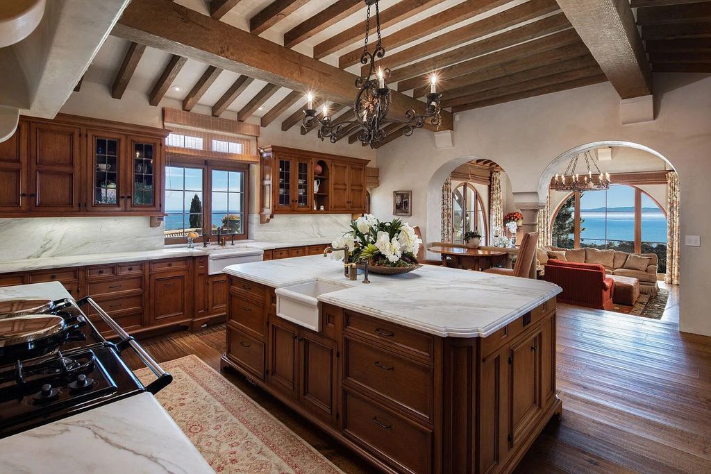 550 Freehaven Drive Home in Santa Barbara, California. This stunning estate, built in 2007, features 5 bedrooms, 7 bathrooms, and 8,117 square feet of luxurious living space on a sprawling 21.56-acre lot. Enjoy breathtaking views of the ocean, mountains, and Montecito's iconic natural beauty from every corner of the property.