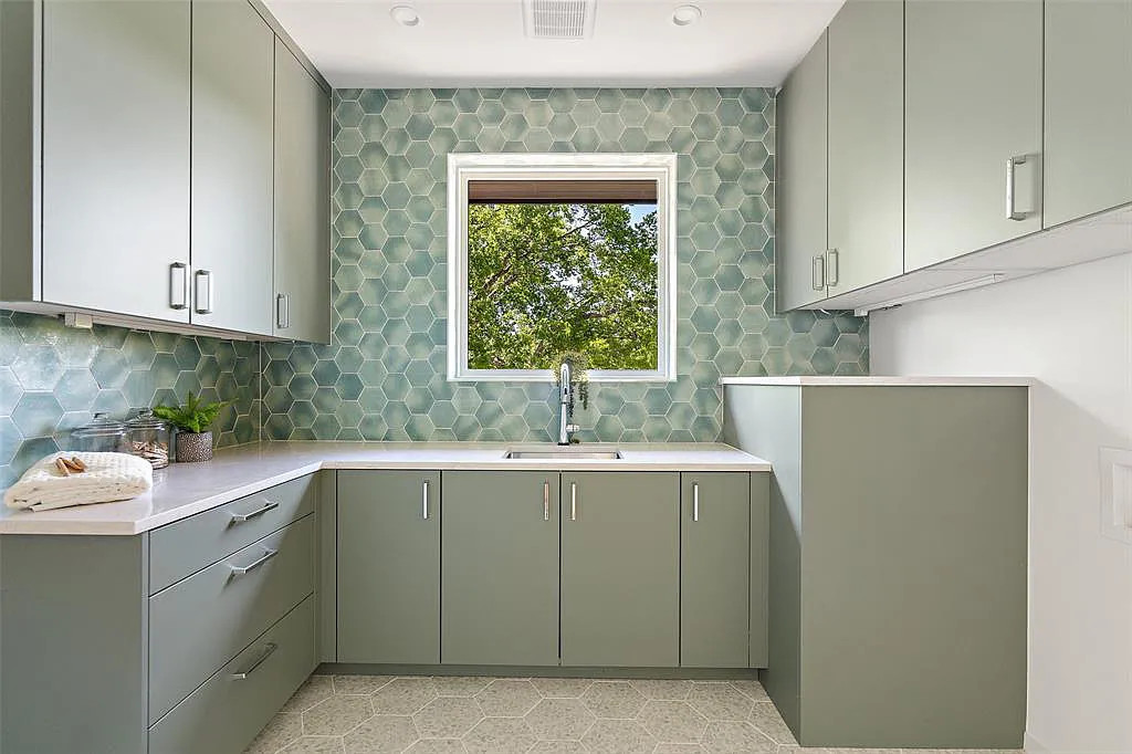 608 Brookhaven Trl Austin TX 78746 6
