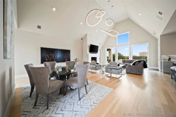 Stunning 3.5 Acre Estate with Quartzite Countertops and Infinity Pool ...