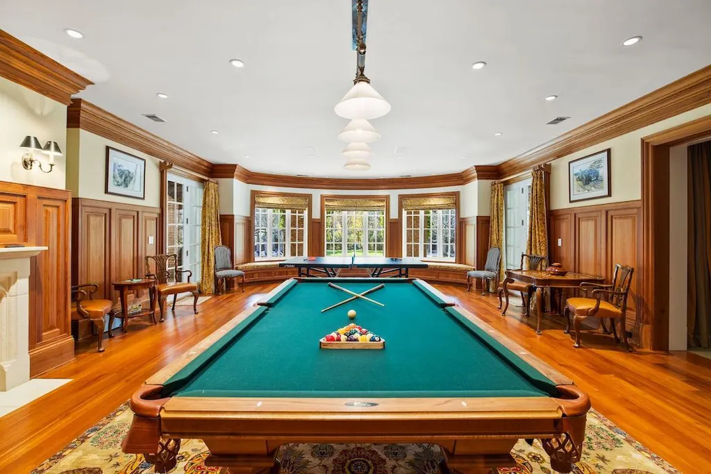 9351 Cornwell Farm Drive Home in Great Falls, Virginia. Experience the epitome of refined living at Wildersmoor House, an extraordinary blend of old-world craftsmanship and modern luxury. Set on a sprawling 17.3-acre estate in the serene hills of Great Falls, Virginia, this secluded residence offers a perfect balance of privacy and convenience.